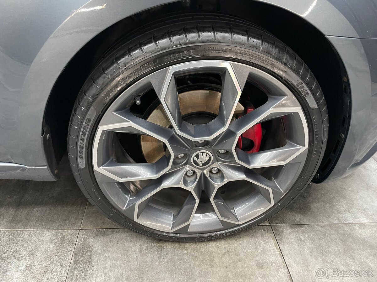 ŠKODA OCTAVIA 3 RS DSG 2018 - 16