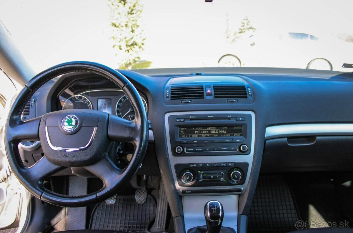 Škoda Octavia Combi 1.6 TDI CR DPF Classic - 16