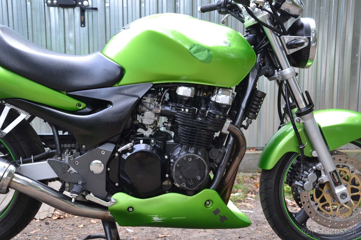 Kawasaki ZR-7 - 16
