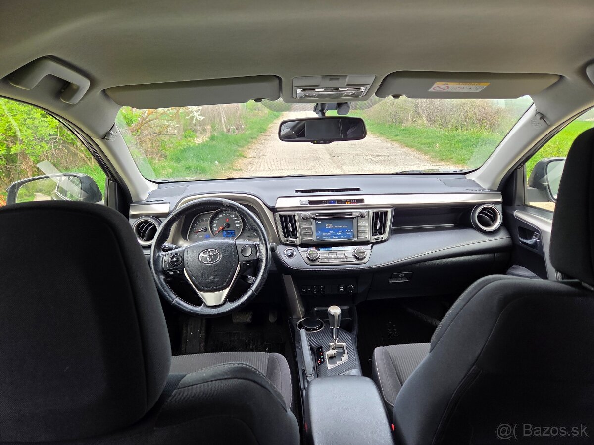 Toyota RAV 4, 2014 automat - 16