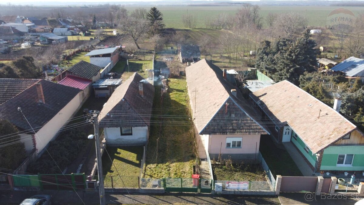 Gazdovský dom na 20á pozemku v Tekovských Lužanoch - 16