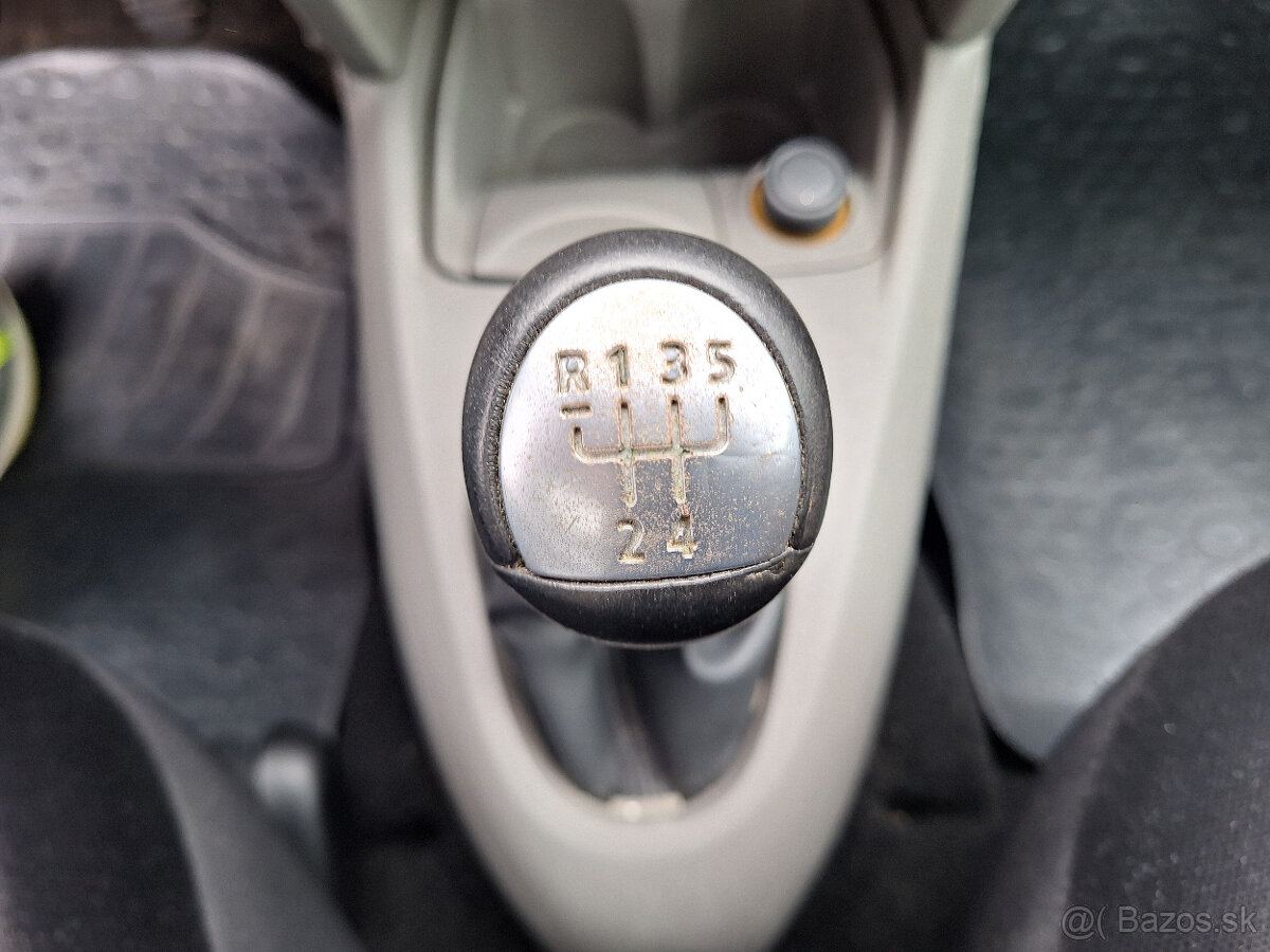 Renault Thalia 1.2 16V Expression -AJ NA SPLÁTKY OD 26,90 e - 16