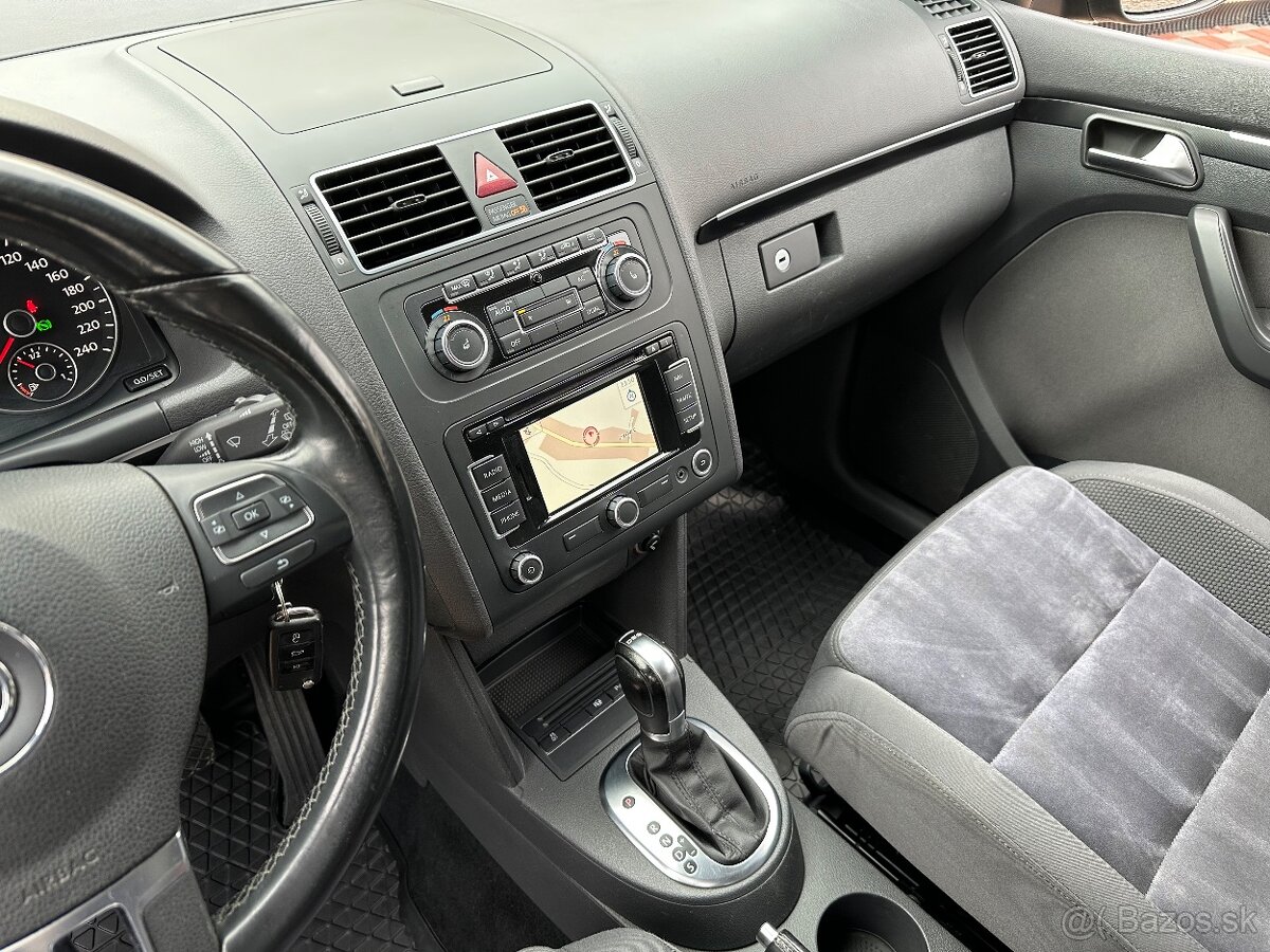 VW Touran 2.0 TDI 125kW Dsg Highline 7-miestne - 16