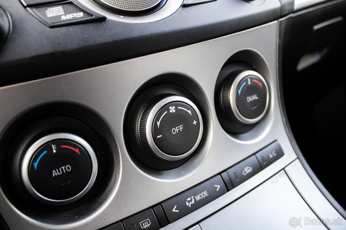 Mazda 3 1.6, 77kW (2010) - 16