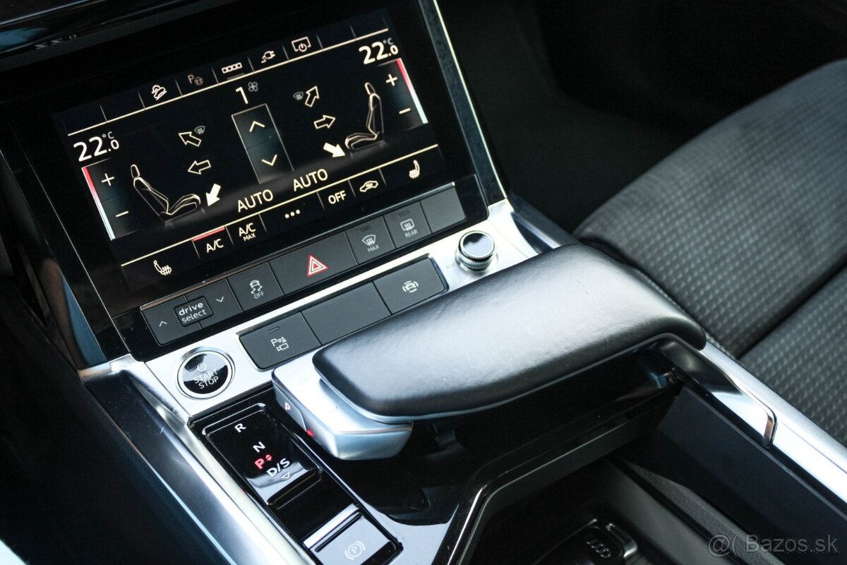 Audi E-tron 55 quattro S line - 16