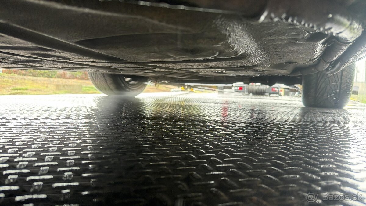 Porsche 911 3.0 SC Targa - 16