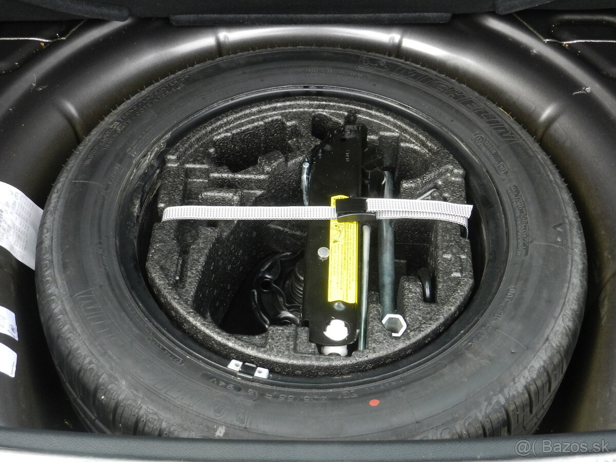 Škoda Superb Combi 2.0 TDI CR 140k Elegance DSG - 16