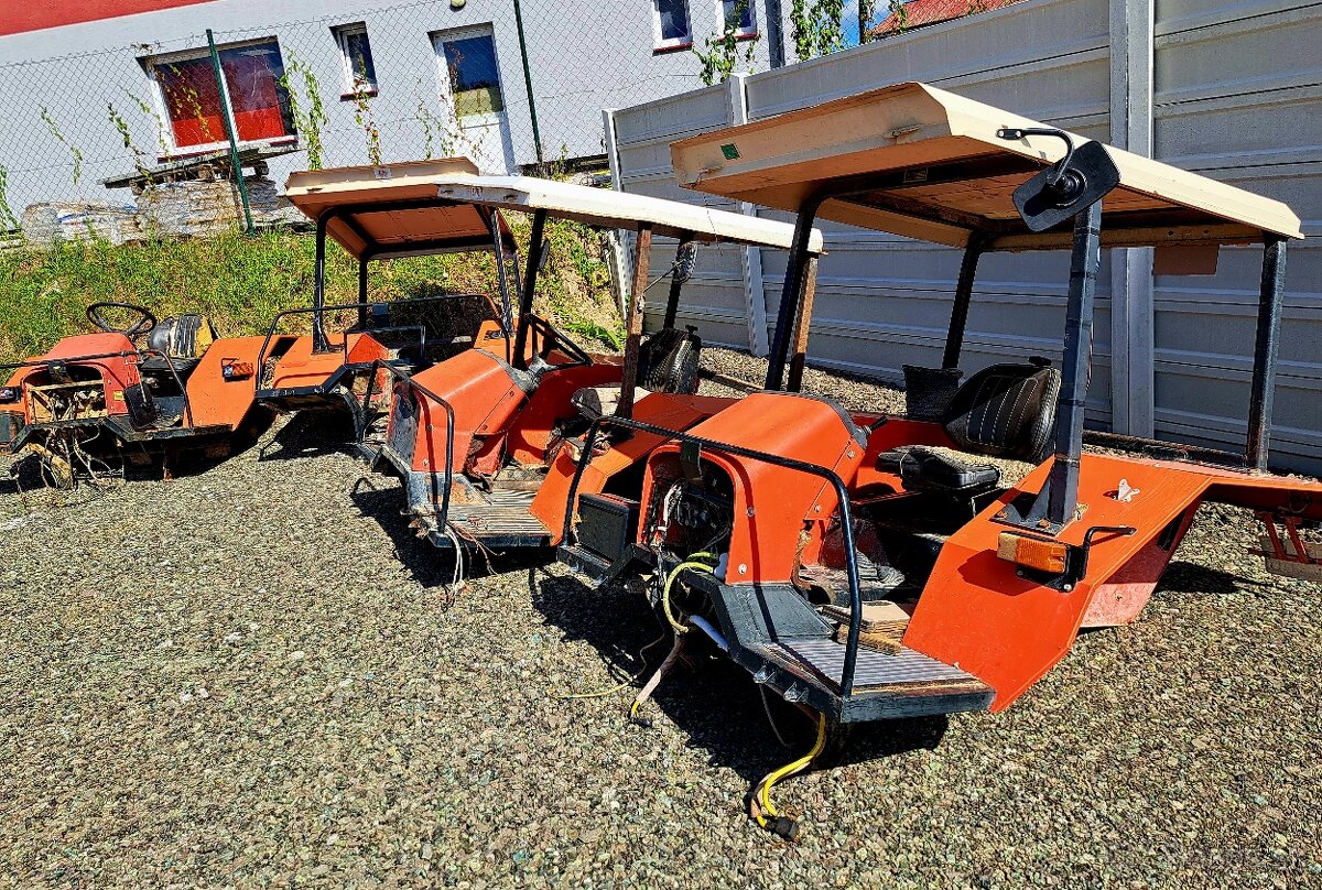 ROZPREDAM TRAKTOR ZETOR 7340TURBO V PREVEDENI JOHN DEERE - 16