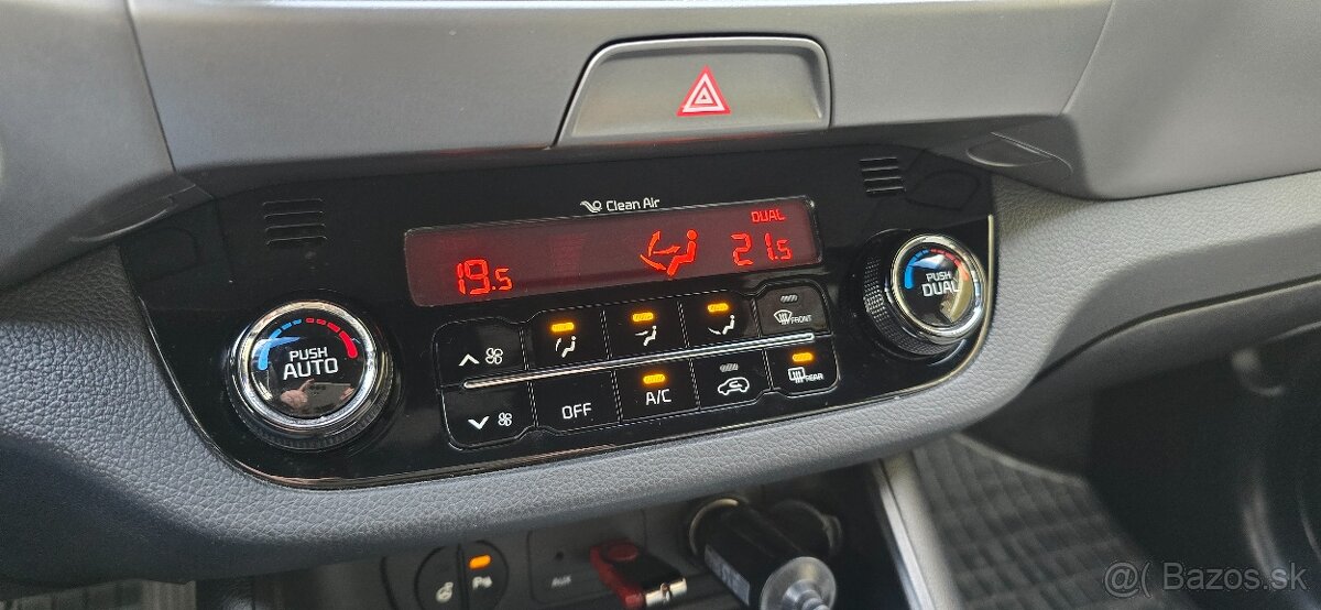 Kia Sportage 2.0 CRDi 135kW AWD - 16