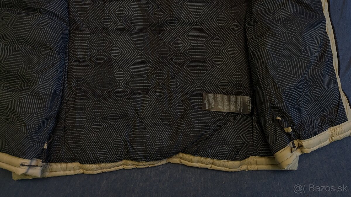 Predám pánsku vestu Under Armour - 16