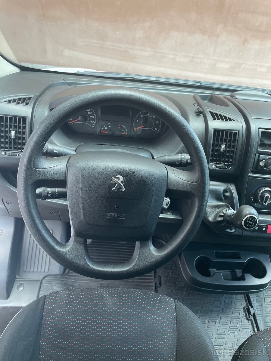 Peugeot Boxer 2.2 BlueHDi 2022 - 16