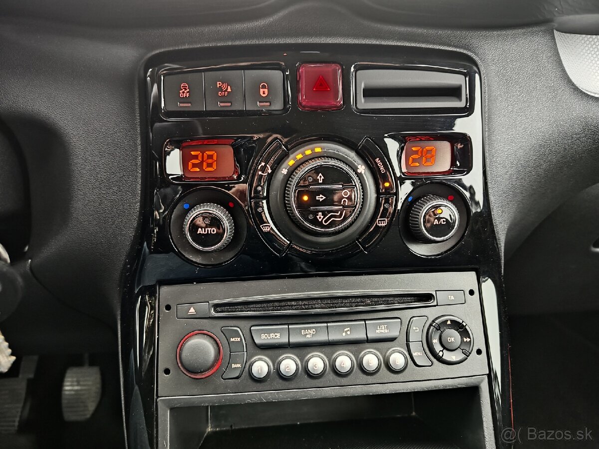 Citroen C3 Picasso 1,4benzín 77 000km r.v.2016 - 16