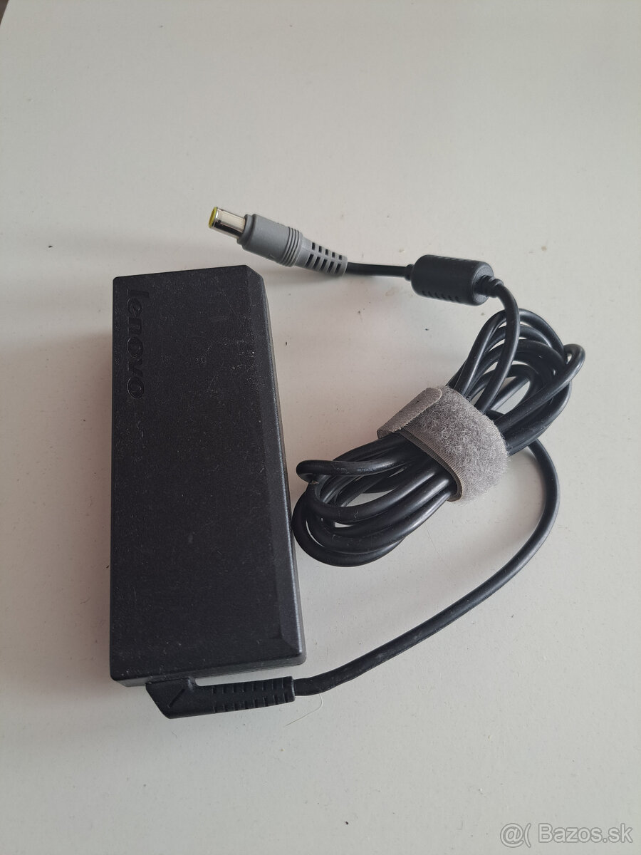 Zdroje adaptéry na notebooky jeden kus 10€ - 16