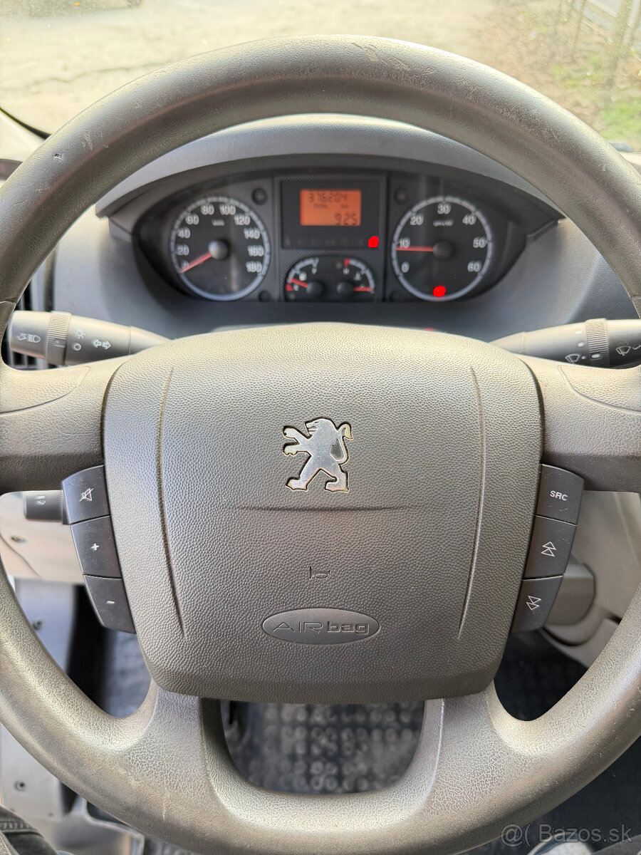 Peugeot Boxer s chladiarinou - 16