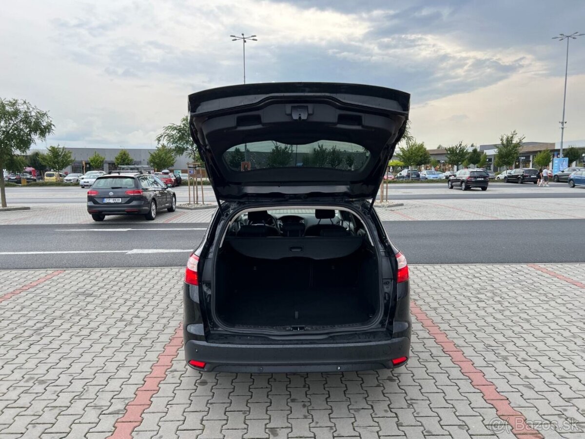 Ford Focus 1.6 TDCi 77kw digi klima NAVI - 16