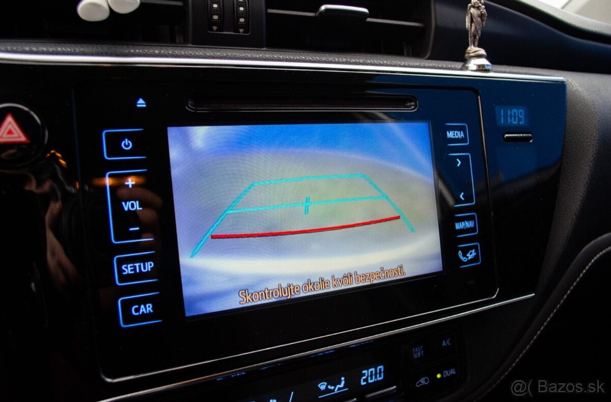 Toyota Auris 1.6 l D-4D - 16