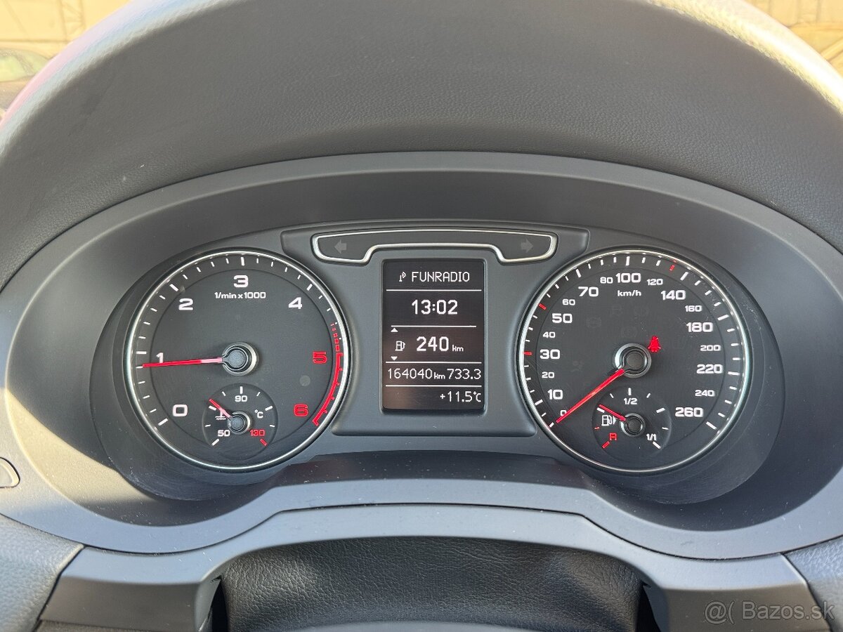 Audi Q3 2.0 TDI quattro Prestige - 16