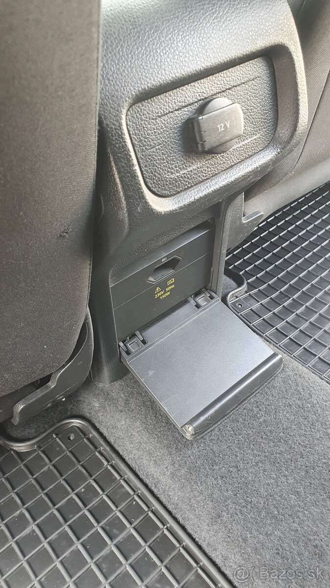 Predám VW Sharan 2.0TDI, 110kW, DSG, facelift 2016 model - 16