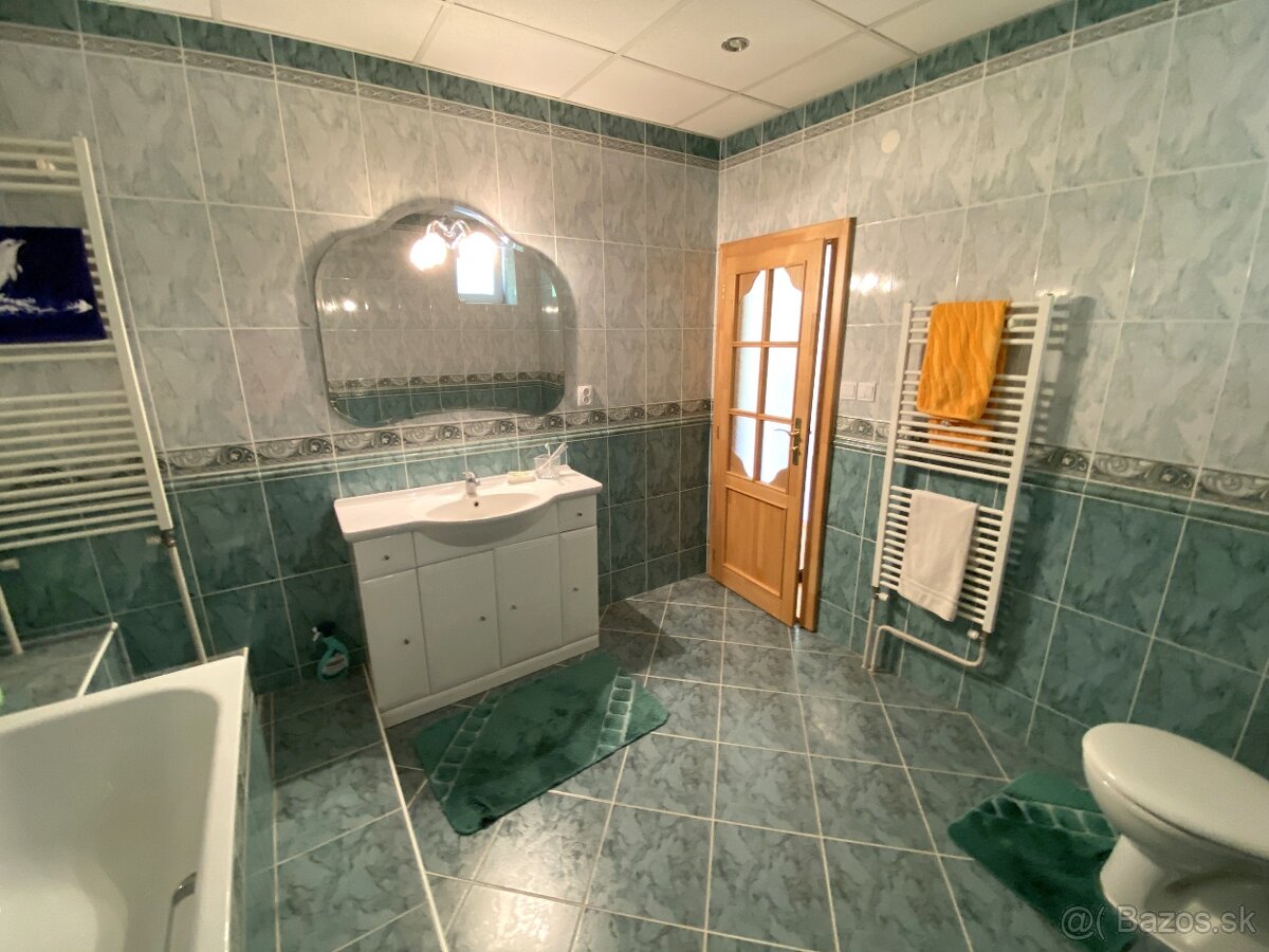 Predaj rodinný dom v tichej uličke - znížená ponuka,aj zľava - 16