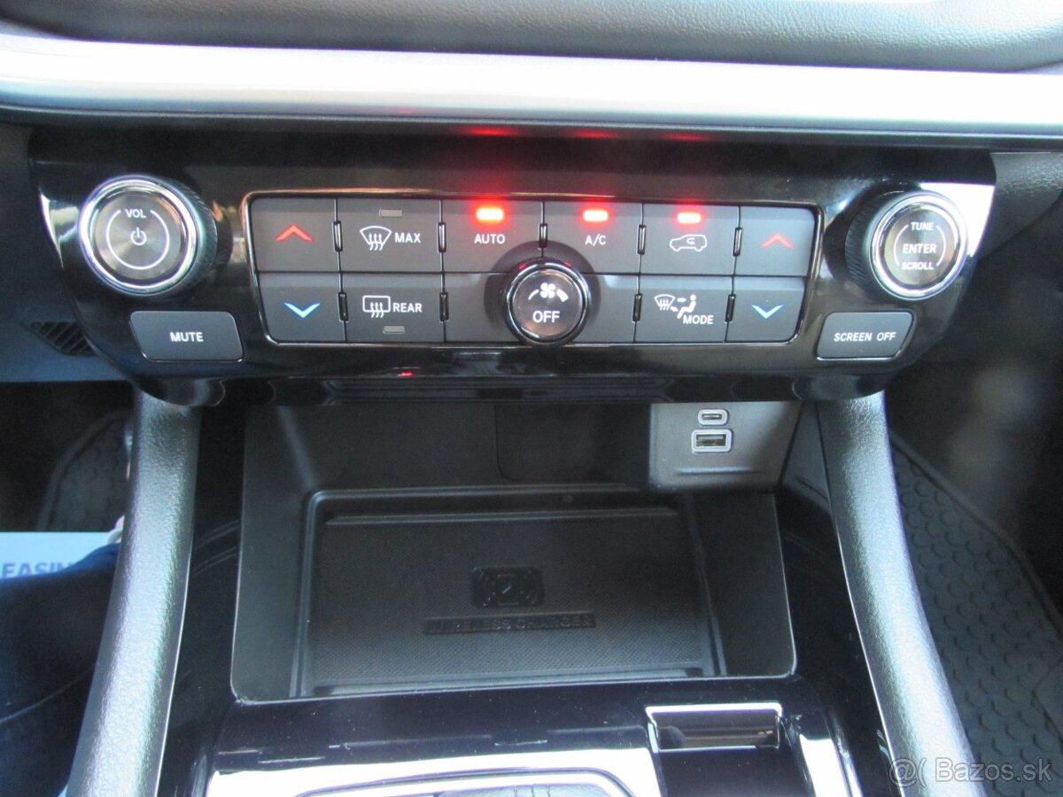 Jeep Compass 1.5 e-Hybrid Limited A7 - vozidlo v záruke - 16