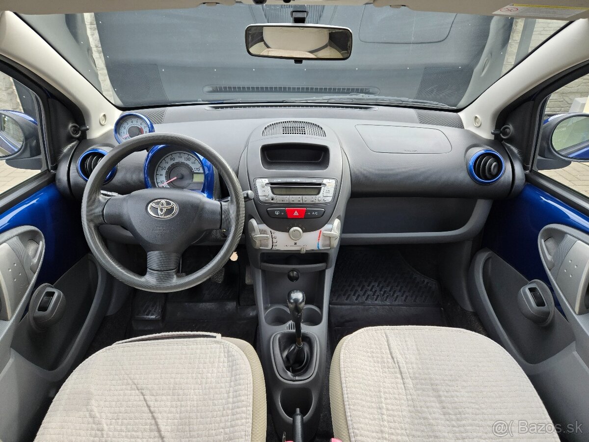 Toyota Aygo 1.0i - 16
