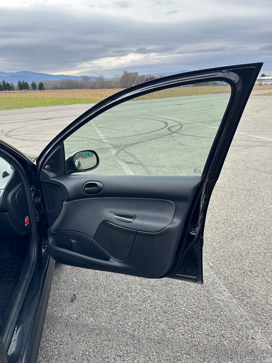 Peugeot 206+ - 16
