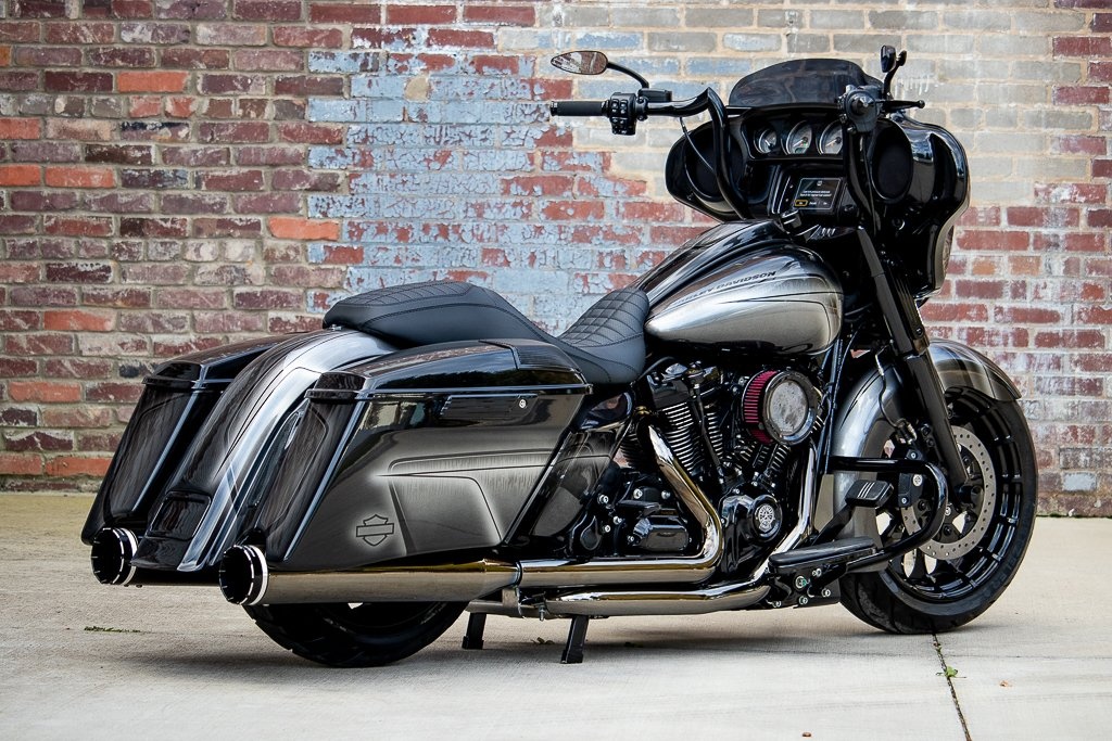 HARLEY DAVIDSON FLHXS STREET GLIDE CUSTOM SPECIAL - 16