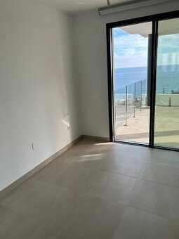 Luxusný apartmán s výhľadom na more v srdci Andalúzie - 16