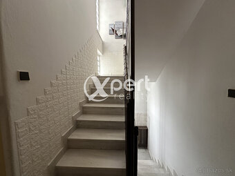 ZNÍŽENÁ CENA. Rodinný dom na predaj s garážou a záhradou - 16