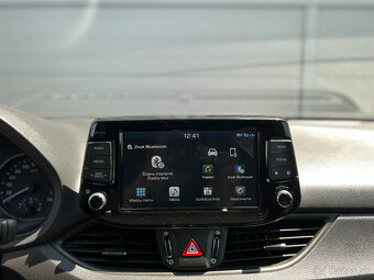 Hyundai i30 1.4i Comfort - 16