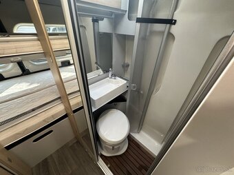 KARMANN-MOBIL DEXTER 581 - TOP STAV - 16