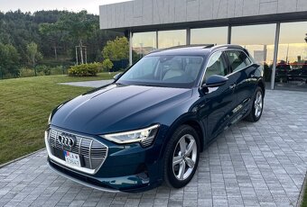 2020 Audi e tron 50 - 16
