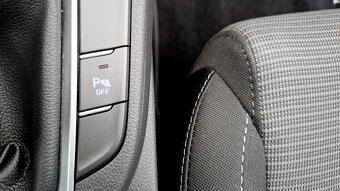 i30 Fastback - 16