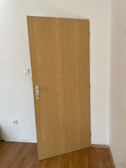 Dvere interiérové 60 a 80 (zachovalé) 5 ks - 16