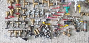 Vodo-inštalatérsky materiál 2 - 16