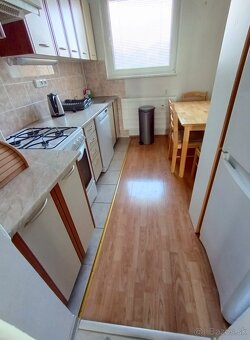 Krásny slnečný 3 izbový byt Košúty II - 16