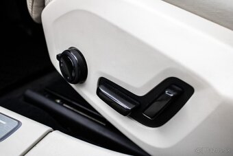 Volvo S90 D5 2.0L Drive-E Inscription A/T AWD - 16