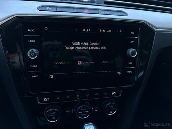 Rezervovaný Volkswagen Passat Variant 2.0 TDI Business DSG - 16