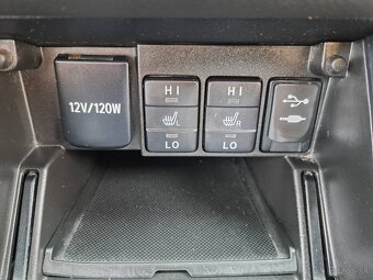 Toyota Auris Touring Sports 1.6 l Valvematic Executive - 16