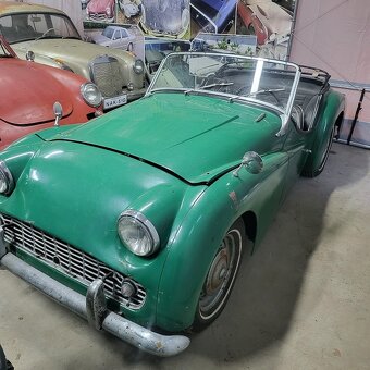 Triumph tr3 - 16