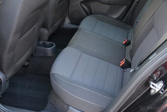 Škoda Rapid 1.60 TDi, Automat, TOP stav - 16