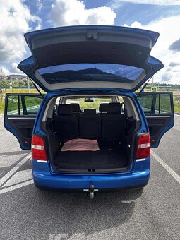 Volkswagen Touran 2,0tdi DSG - 16