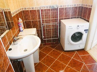 Zvolen, mesto – 3-izbový byt s loggiou a komorou, 85 m2 - 16