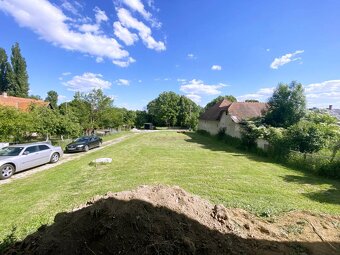 4 izbový bungalov na samote s pozemkom 3532 m2.Kolíňany Bara - 16