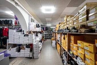 Obchodný priestor s úžitkovou plochou cca: 1040 m2. - 16