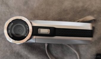 Predám digitálny fotorámik Jaytech s kamerou Aipyek - 16