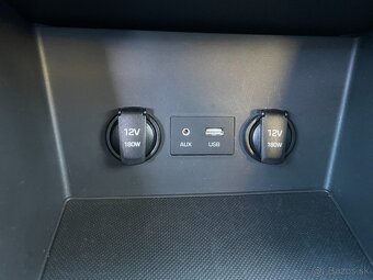 Hyundai i30 Combi 1.6CRDi ČR 1.Maj. - 16
