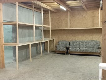 Obytný dom, sklady, kancelária - 16