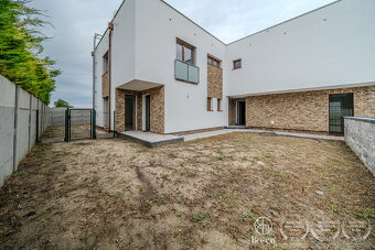 BOSEN | ZNÍŽENÁ CENA 4 izbového domu vo vysokom štandarde, Š - 16