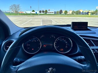 Peugeot 3008 2.0 HDi BlueHDi 150 - 16
